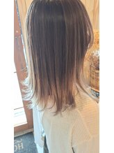 フィラート(filato) 外はねミディアム×ハイライトバレイヤージュ