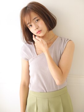 ビィシャイン 社店 内巻きゆるふわミニボブ