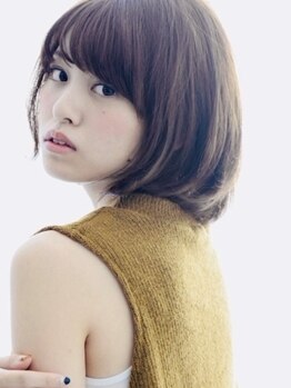 4stepスチームハホニコTr+カット+艶カラー+クイックSPA ￥10500