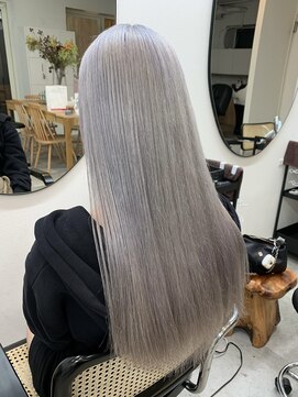 ドットハリス(.Hallis) ハイトーン/ホワイトシルバー/髪質改善