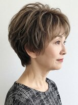 ハピネス クローバー 八木店(Happiness CLOVER) 30代40代50代絶壁解消ひし形小顔前下がりショート