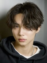 学生から社会人まで幅い年齢層にハマる万能なヘアスタイル。[川越/メンズカット/メンズパーマ/縮毛矯正]