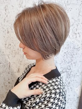 ポリッシュ 東向日店(POLISH)の写真/《POLISHオリジナル♪＋3300円で白髪をブリーチなしハイライトでカバー》