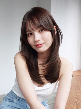 ロンググレージュ韓国ヘア顔周りレイヤー_F61132