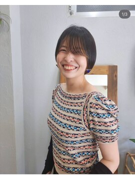 丸みが可愛いショートボブ