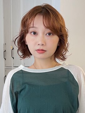 ボブパーマミディアム黒髪小顔レイヤー