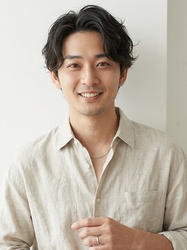 リリアーナ(LILIANA) 池袋 ニュアンスパーマ センターパート アップバング 大人メンズ