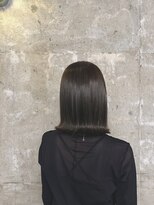 オクサ(oxa)&nbsp;切りっぱなしボブ/大人ボブ/顎ラインボブ/外ハネボブ