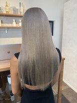 ソア(soa.)&nbsp;ホワイトグレージュ大人世代30代