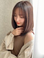 フレームプラス 御堂筋難波店(FRAME +)&nbsp;ベージュカラーシースルー前髪ヨシンモリ美髪ストレートヘア艶髪