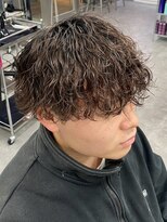 フィフスワン(fifth one)&nbsp;ツイストスパイラルパーマツーブロックメンズマッシュパーマ