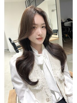 アイヴィ 表参道(IVY) 上品なモテ髪韓国ヘア【田部井達朗】