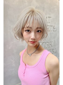 リークフー(Ree cu fuu) 10代20代30代40代 ふわふわ金髪ボブ　藤沢