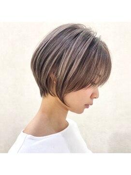 ストーリー 与野店(STORY:E) アッシュカラー/グレージュカラー×似合わせショート[与野]