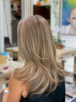 ヘアサロン プラス アーティスタ(hair salon + artista)の写真/【銀座一丁目駅すぐ】染めるほどに髪が綺麗になる「カラーファンタジー」取扱い◎艶・潤い・滑らかさがUP！