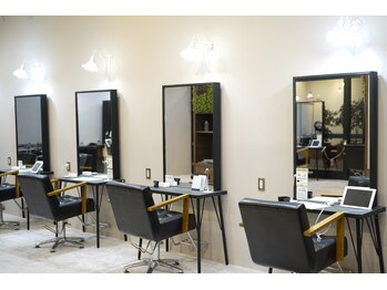 Agu hair libre 都城店【アグ ヘアー リブレ】