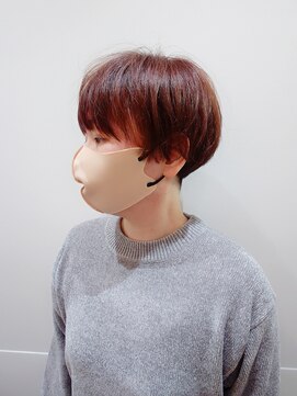 30代40代50代おすすめ　刈り上げコンパクトマッシュ×ハイトーン