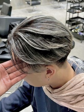 ラック 表参道(LUCK) バレイヤージュ/コントラストハイライト/グレージュ/シルバー