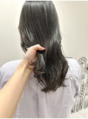 オリーブグレージュ
