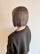 ケークリエイティブコード(K creative COrDE) 透け感グレージュ×コンパクトボブ