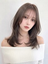 ベル 新宿(Belle)&nbsp;ミディアムレイヤーカット/くびれレイヤー/ミルクティーベージュ