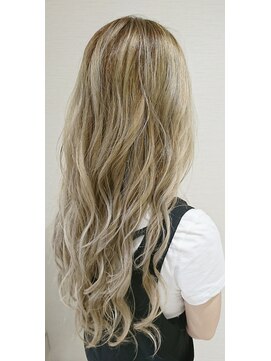 アッシュ 大泉学園店(Ash) 【ハイライトカラー】ホワイトベージュ　Ash大泉学園