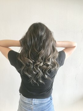 ヘアーメイク ヴェルダ(Hair make VERDA) ☆3D・暗髪×グレイジュグラデーション☆