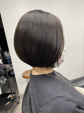 シェル 吉祥寺(shell) 大人可愛い_前下がりショートボブ_小顔