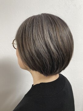 カミコーゼット グレイ(kamiko-Z Gray) 【炭酸シャンプー付き】カット＋イルミナカラー＋TR