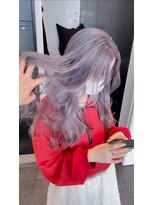 ヴァーディ オモテサンドウ(Vardy omotesando)&nbsp;グレージュ・ダブルカラー・デザインカラー・ハイトーンカラー