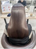Belme独自の髪質改善カラー/韓国風グレーベージュレイヤーロング