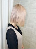 長め前下がりボブ