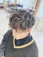 メンズチェレ 金剛店(MEN’s Chere) メンズマッシュウルフカット・波巻きスパイラルパーマ・眉毛
