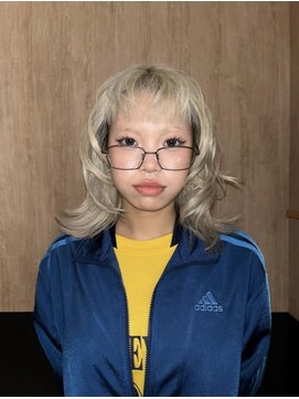 ミューズ バイ ケンジ(MUSE by KENJE) ブリーチ/カラー/フェイスレイヤー/ミディアム