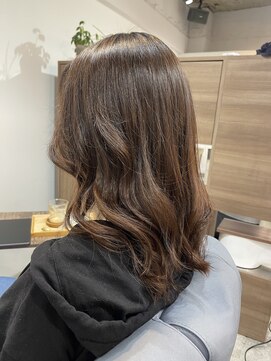 エイド 都立大学(AID_) ふんわりミディアムスタイル