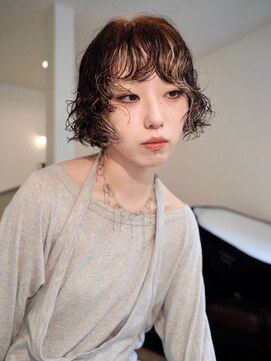 トゥコ(tuco) ボブパーマウルフパーマハイライトルーツカラーデザインカラー