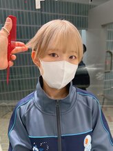 スタイリスト・仲宗根