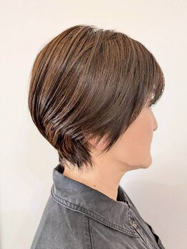 エミュ(emu) 髪質改善/極上艶髪/ショートカット/レイヤーカット