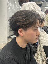 ピア ヤクイン(Pia Yakuin) スパイキー フェザー