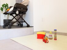 coco hairの雰囲気（キッズスペースとおもちゃ完備♪）