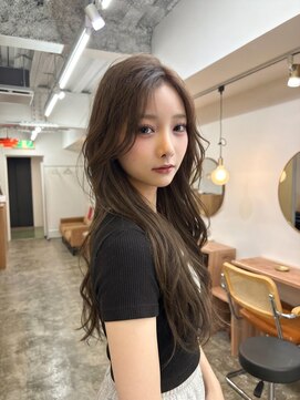 ノーヴィス 心斎橋(NOViiiCE) 柔らかレイヤー×透明感ベージュ