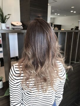 アチーブ(Achieve) ☆外国人風バレイヤージュ☆