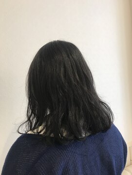 ネオリーブエム(Neolive em;) 赤みゼロ☆ブルーグレーカラー