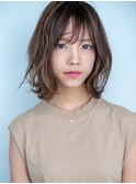 小顔見えするくびれstyleのヌーディーグレージュ