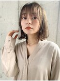 切りっぱなしボブエアリーミディブリーチなしハイライト小顔ヘア