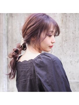 アムールマヤ 結婚式お呼ばれ 編み下ろし 紐アレンジ