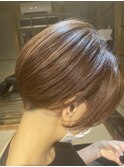 ショートボブ