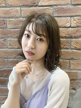 ヴィアンカ(Vianca) 外ハネ系レイヤーボブ