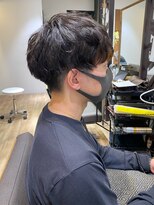 ヘアリゾート粋 新宿三丁目本店&nbsp;《前地 麻衣》流行りのツイスパは緩めでクセ毛風に