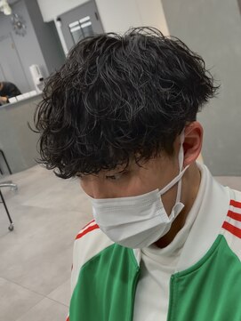 オーバルバイアピッシュ(OVARL by apish) メンズの定番波巻きパーマ